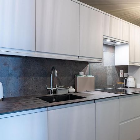 Large Stylish Studio In The Heart Of The City 바스 외부 사진